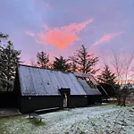 Σπίτι διακοπών Cosy Little Wooden House On Natural Grounds
