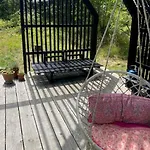 Σπίτι διακοπών Cosy Little Wooden House On Natural Grounds *